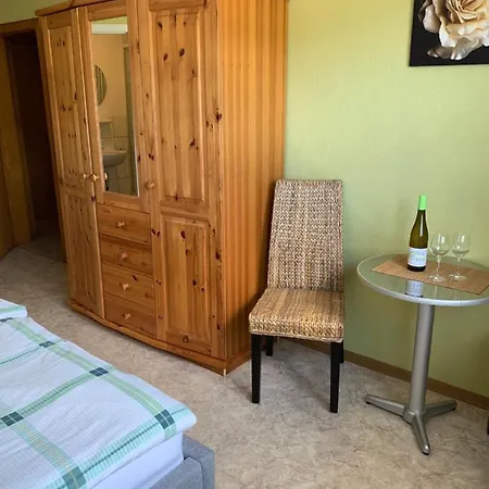 Weingut J. A. Meyer 3* Винтрих