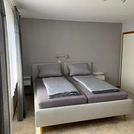 Bed & Breakfast Weingut J. A. Meyer *