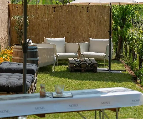 Weingut J. A. Meyer Frühstückspension